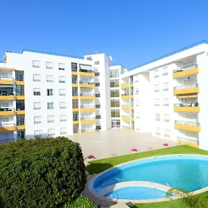 Quiet Overlooking The Swimming Pool Apartment Armacao de Pera